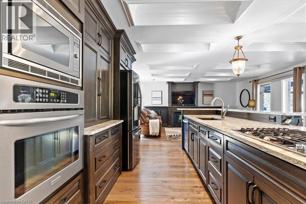 20 GRANDY LANE Image 11