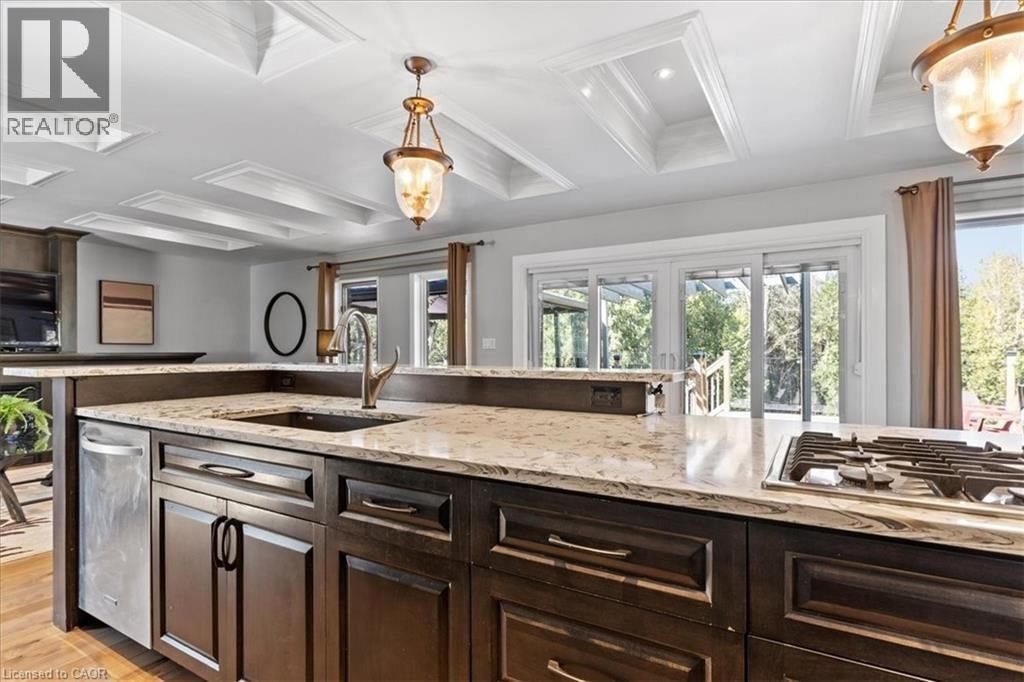 20 GRANDY LANE Image 12