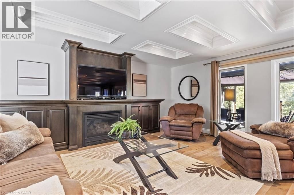 20 GRANDY LANE Image 14