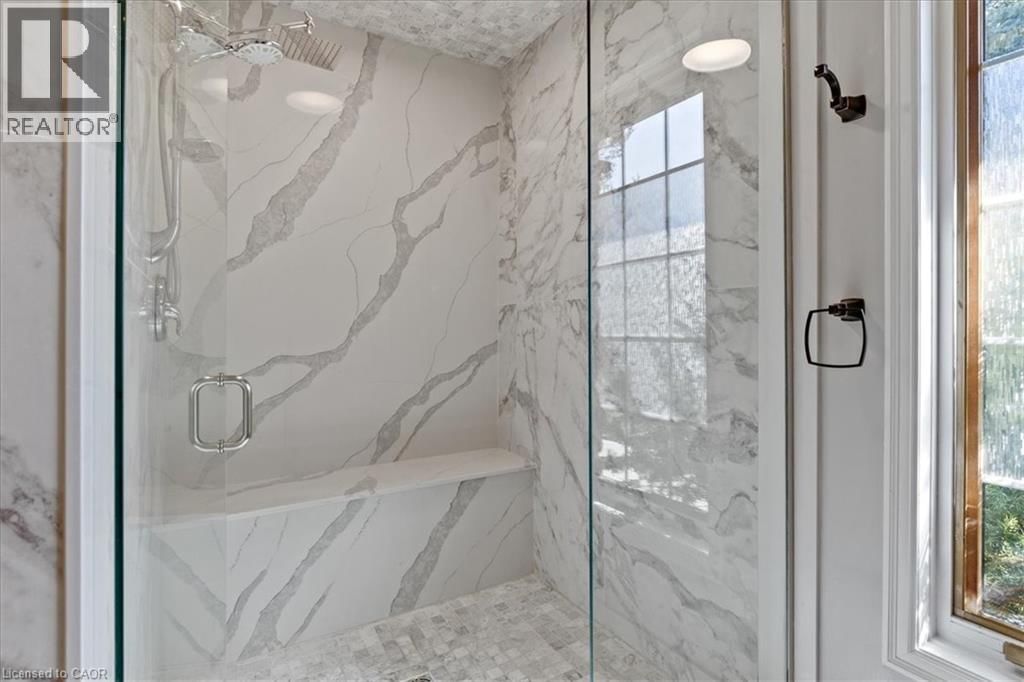 20 GRANDY LANE Image 25