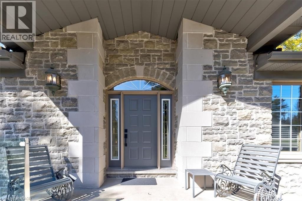 20 GRANDY LANE Image 3