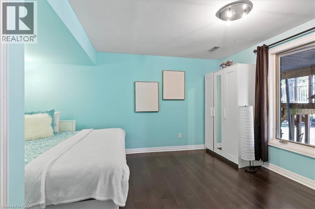 20 GRANDY LANE Image 37