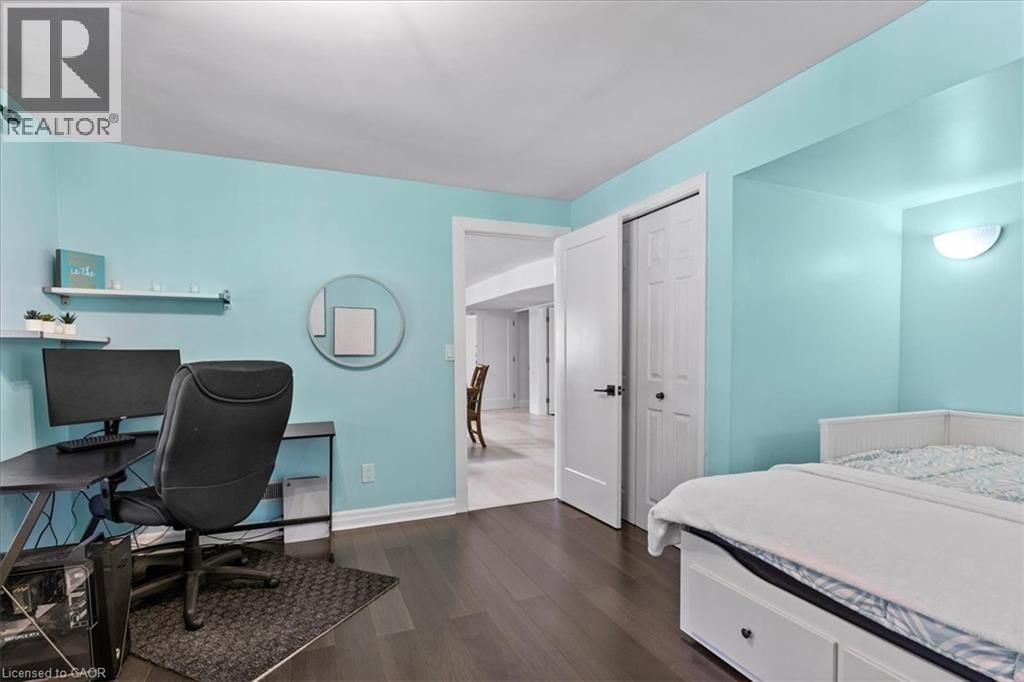 20 GRANDY LANE Image 39