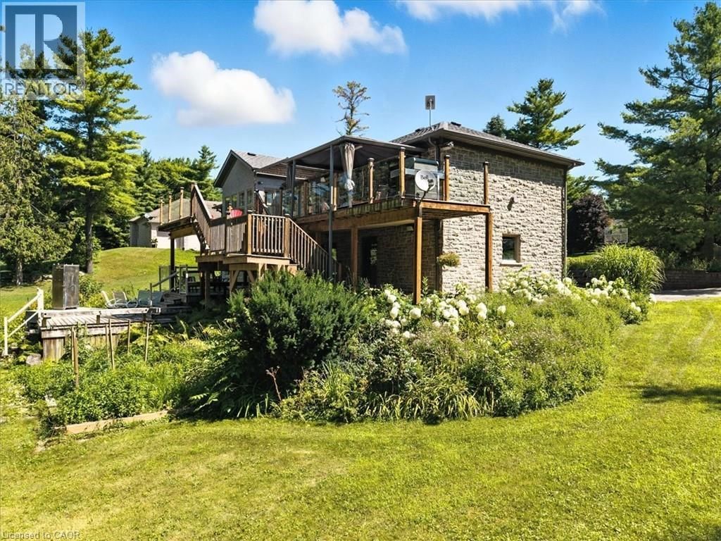 20 GRANDY LANE Image 4