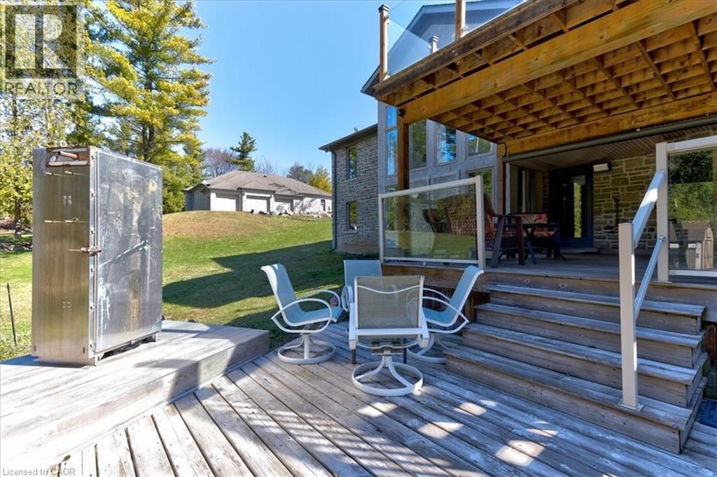 20 GRANDY LANE Image 44