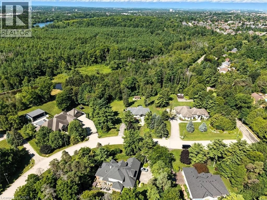 20 GRANDY LANE Image 47