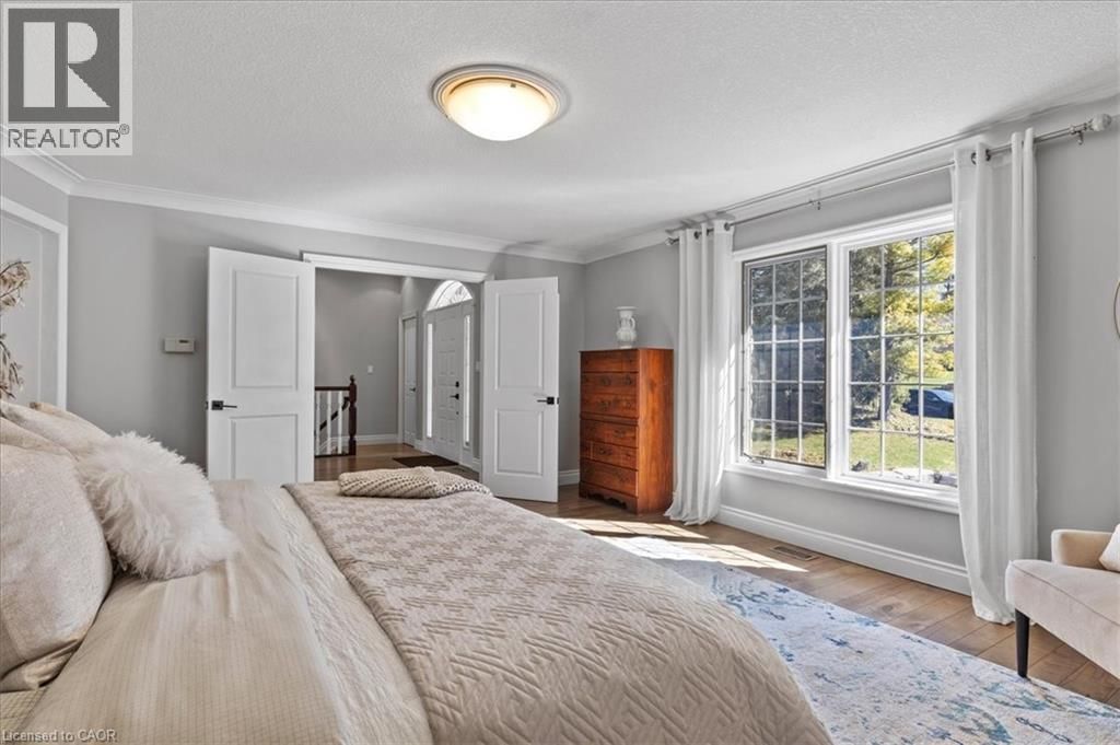 20 GRANDY LANE Image 9