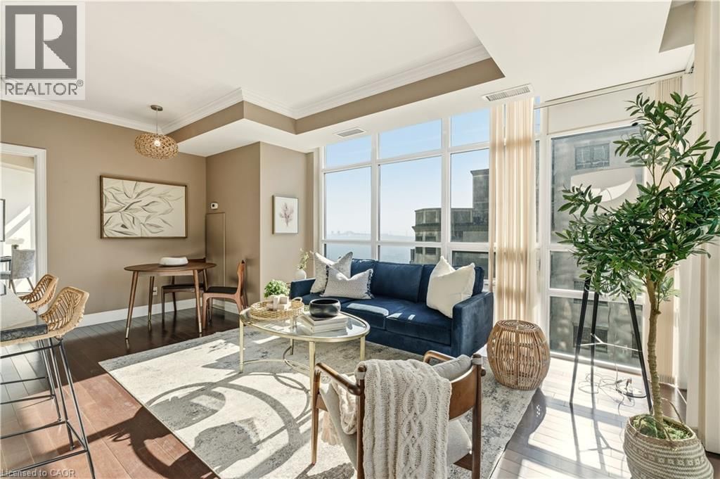 804 - 360 PEARL STREET Image 1