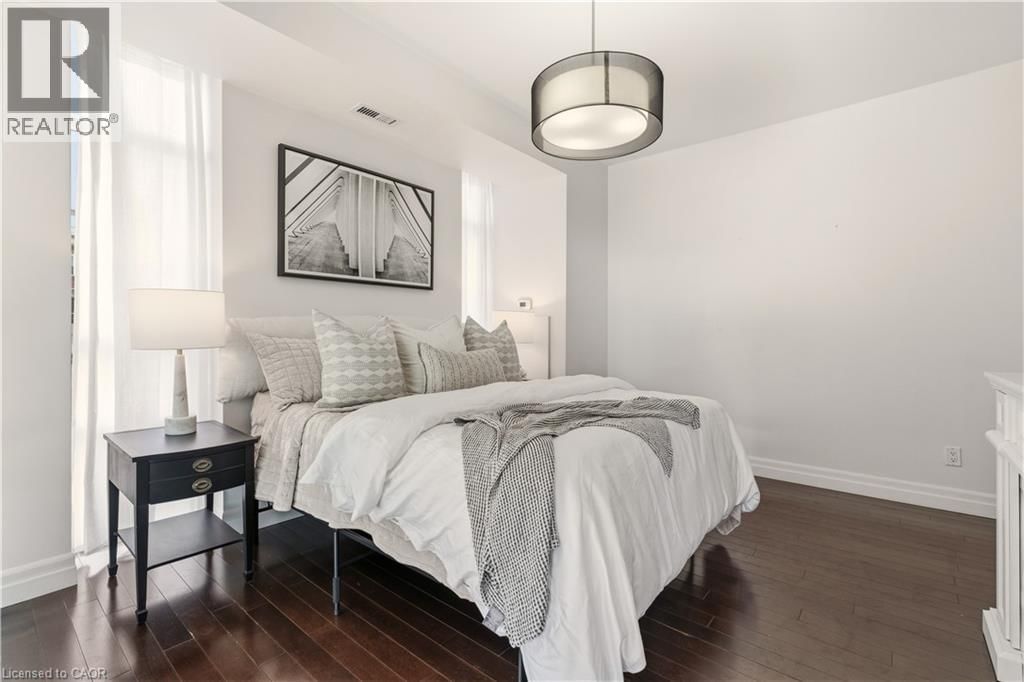 804 - 360 PEARL STREET Image 18