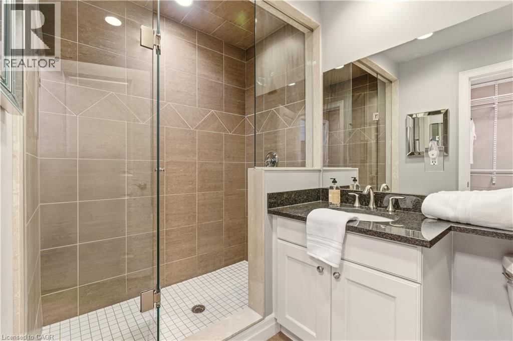 804 - 360 PEARL STREET Image 22