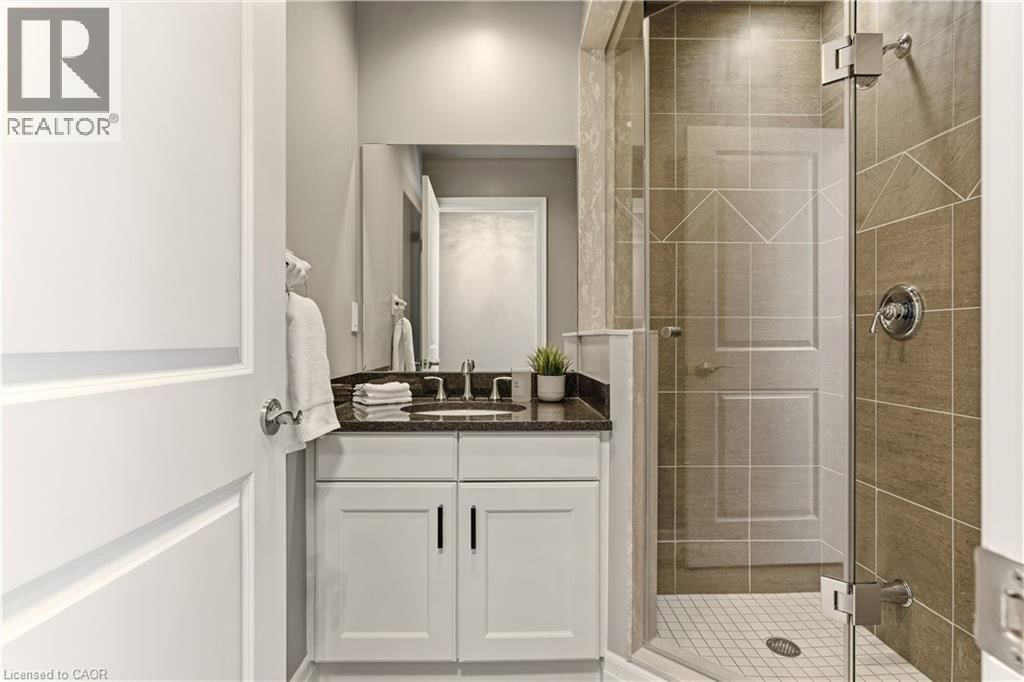 804 - 360 PEARL STREET Image 3