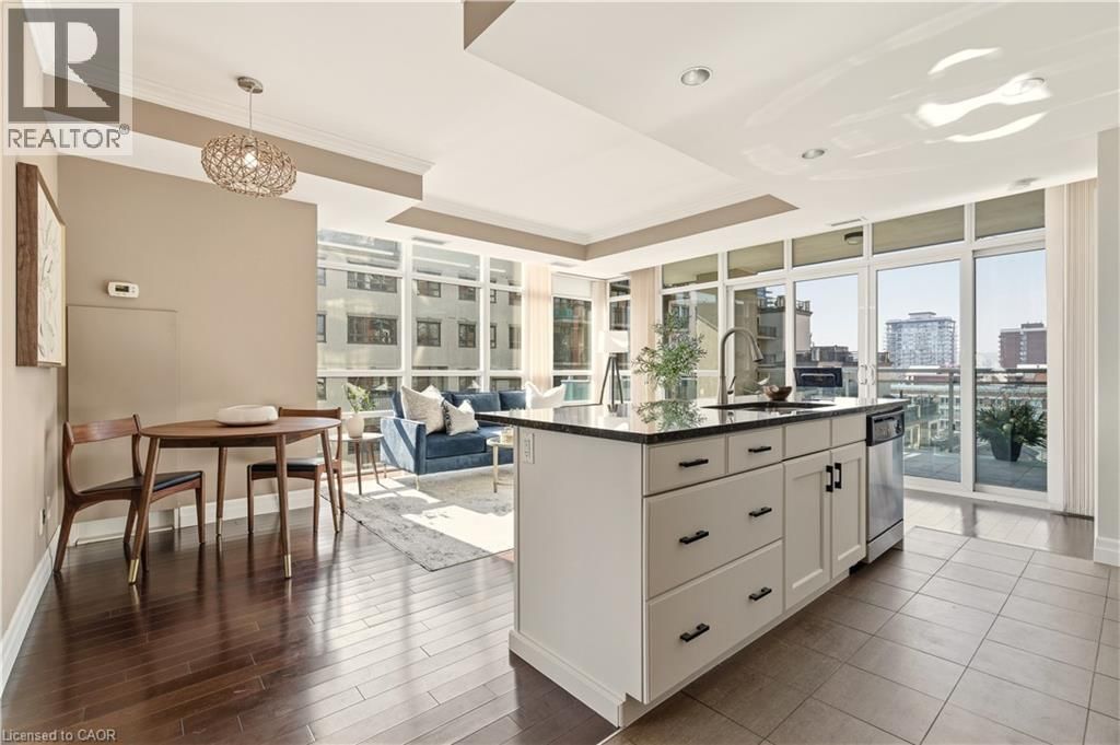 804 - 360 PEARL STREET Image 4