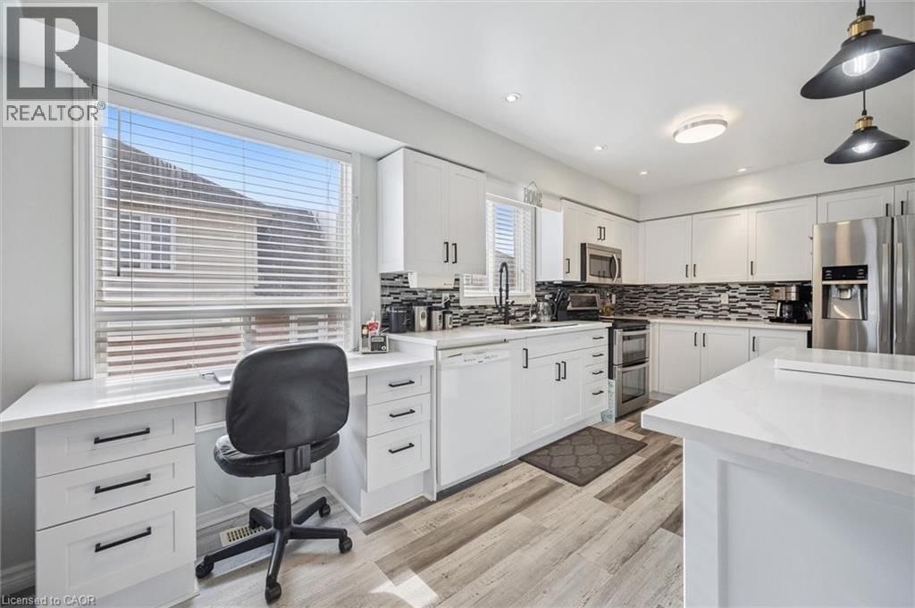 11 ACORN WAY Image 10