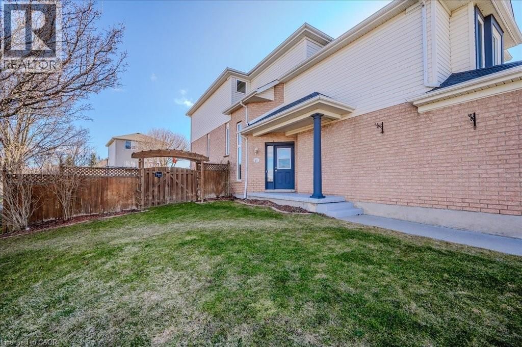 11 ACORN WAY Image 3