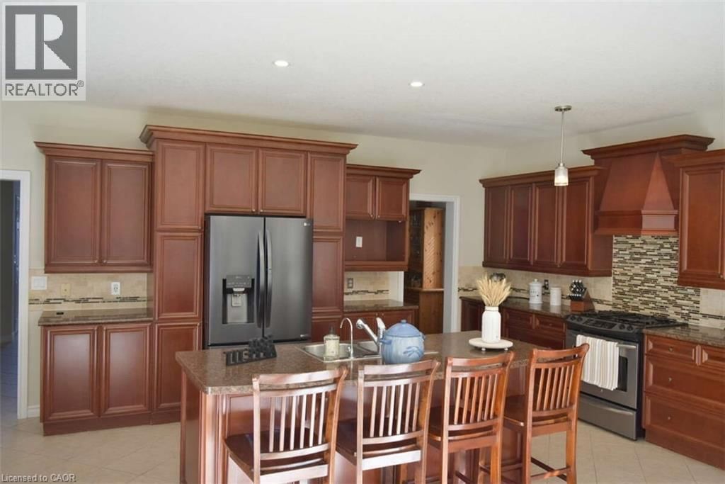 50 FERRIS DRIVE Image 11