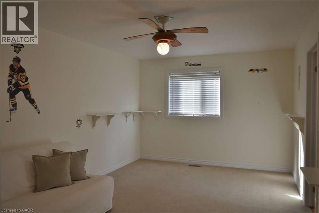 50 FERRIS DRIVE Image 17