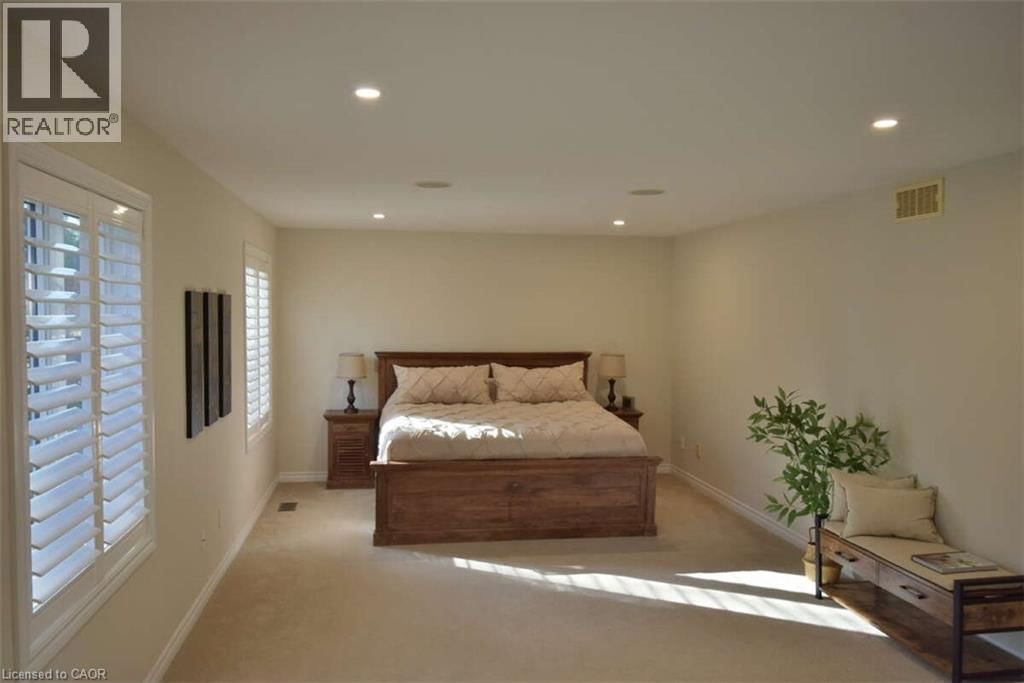 50 FERRIS DRIVE Image 21