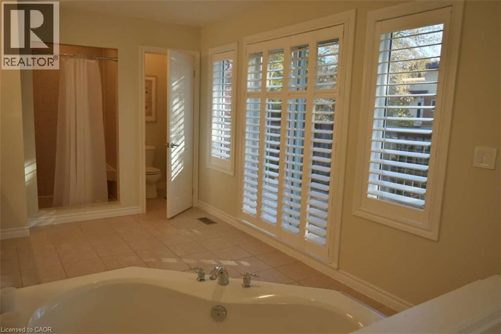 50 FERRIS DRIVE Image 23