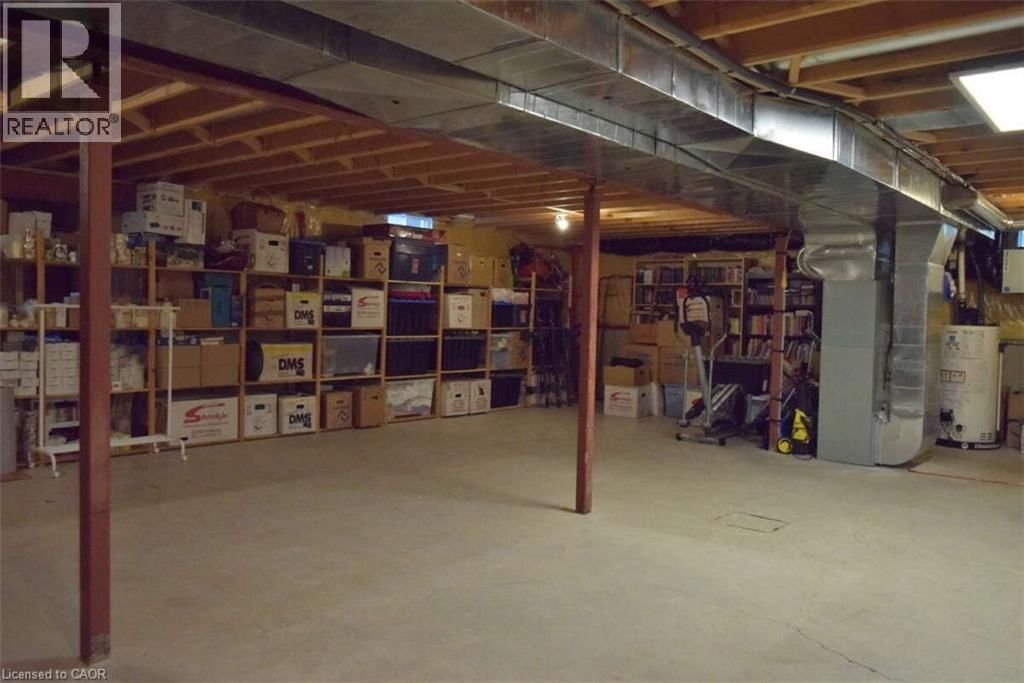 50 FERRIS DRIVE Image 24