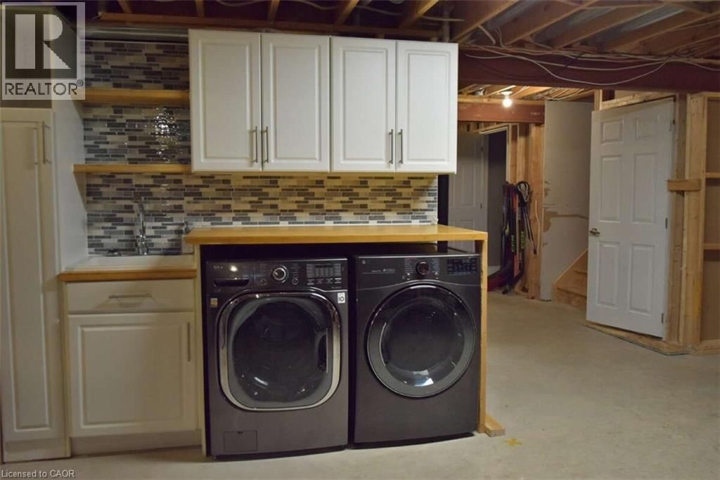 50 FERRIS DRIVE Image 27