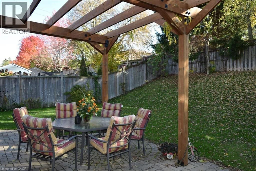 50 FERRIS DRIVE Image 28