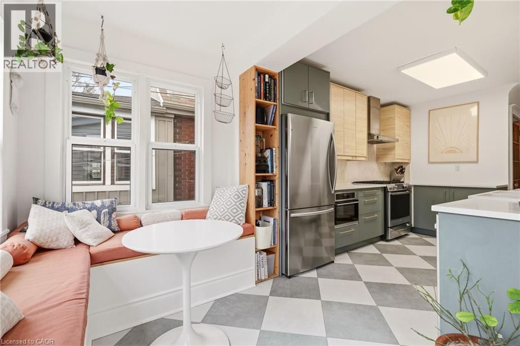 80 WEIR STREET NORTH Image 14