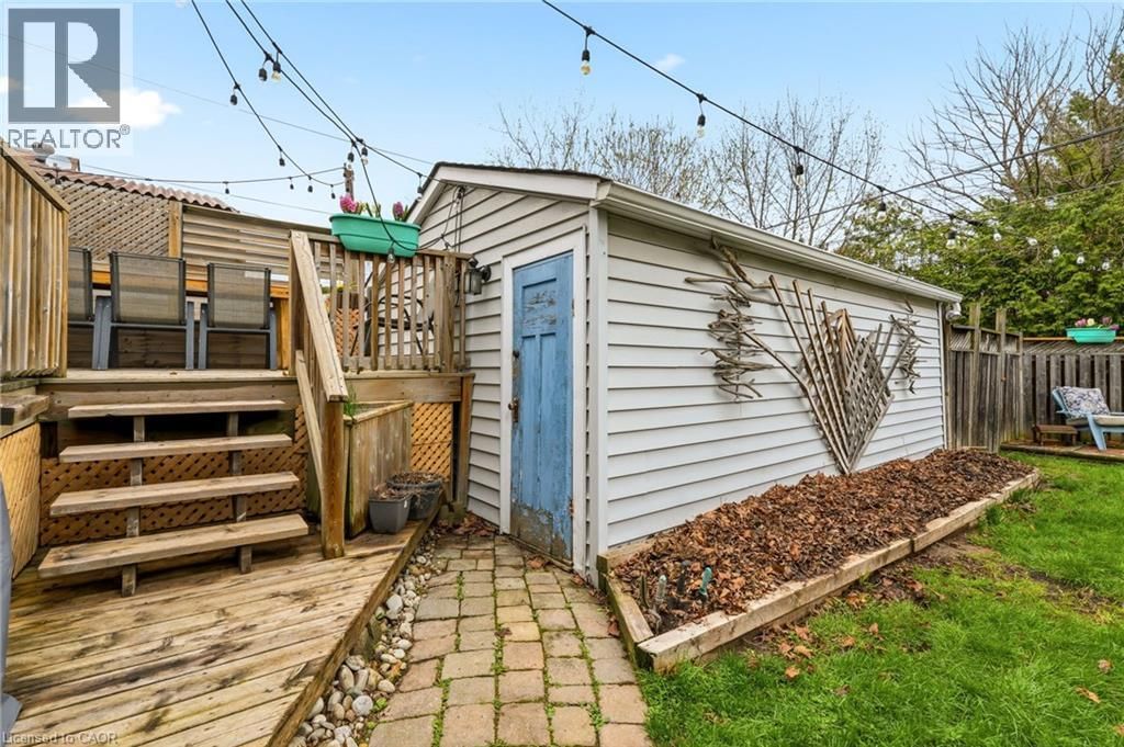 80 WEIR STREET NORTH Image 43