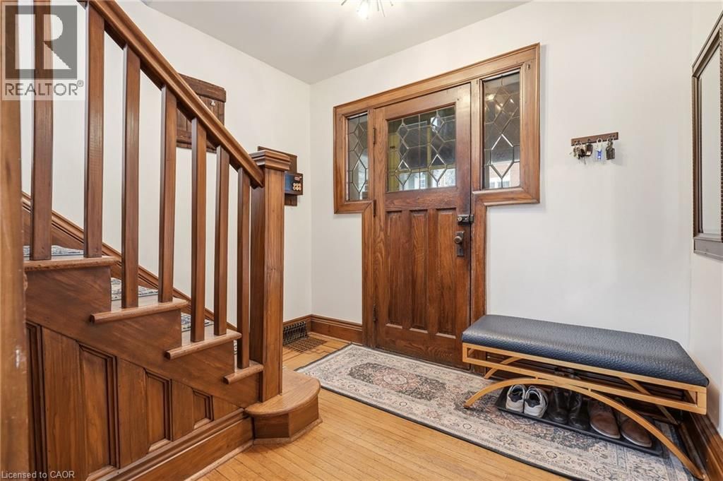 80 WEIR STREET NORTH Image 5