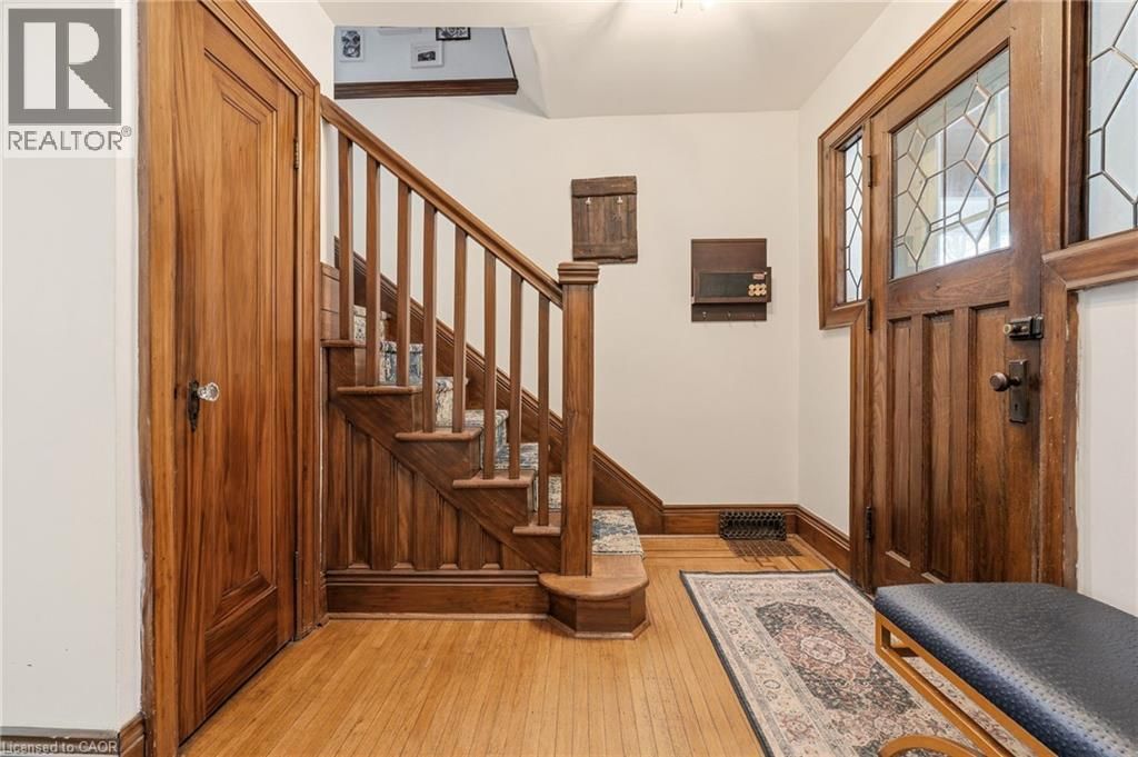 80 WEIR STREET NORTH Image 6