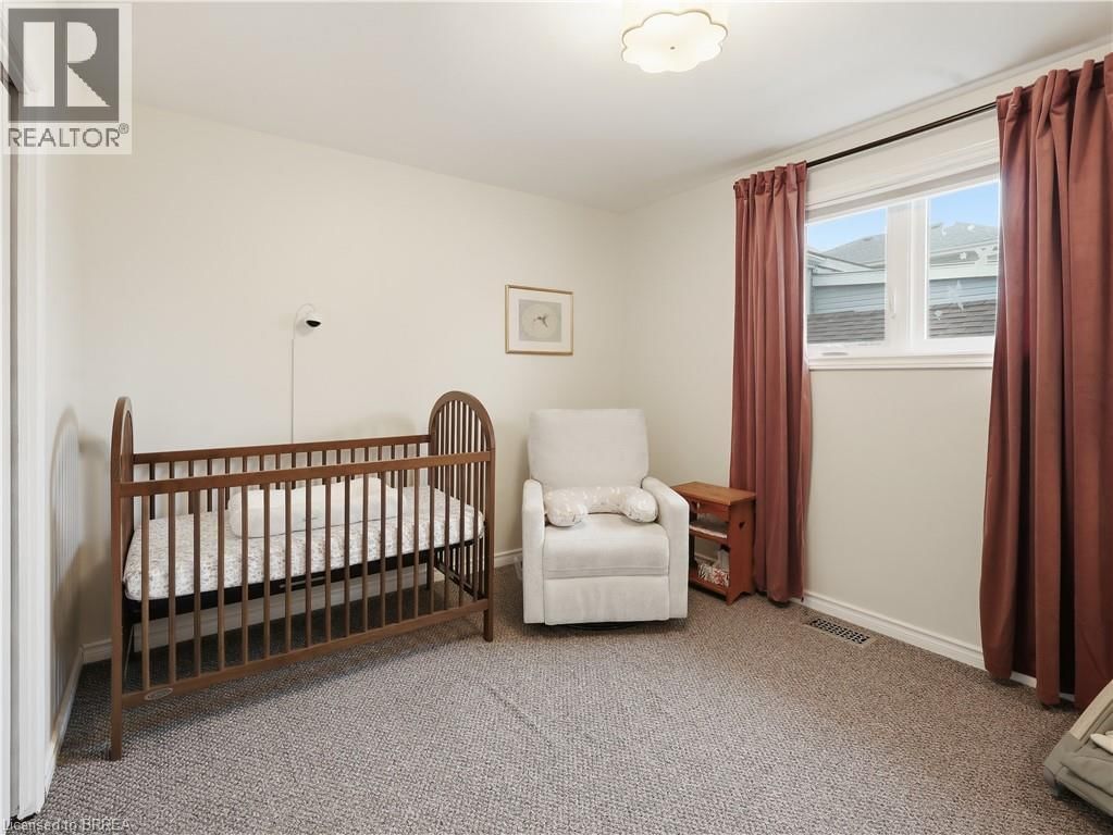 167 ELGIN STREET Image 15