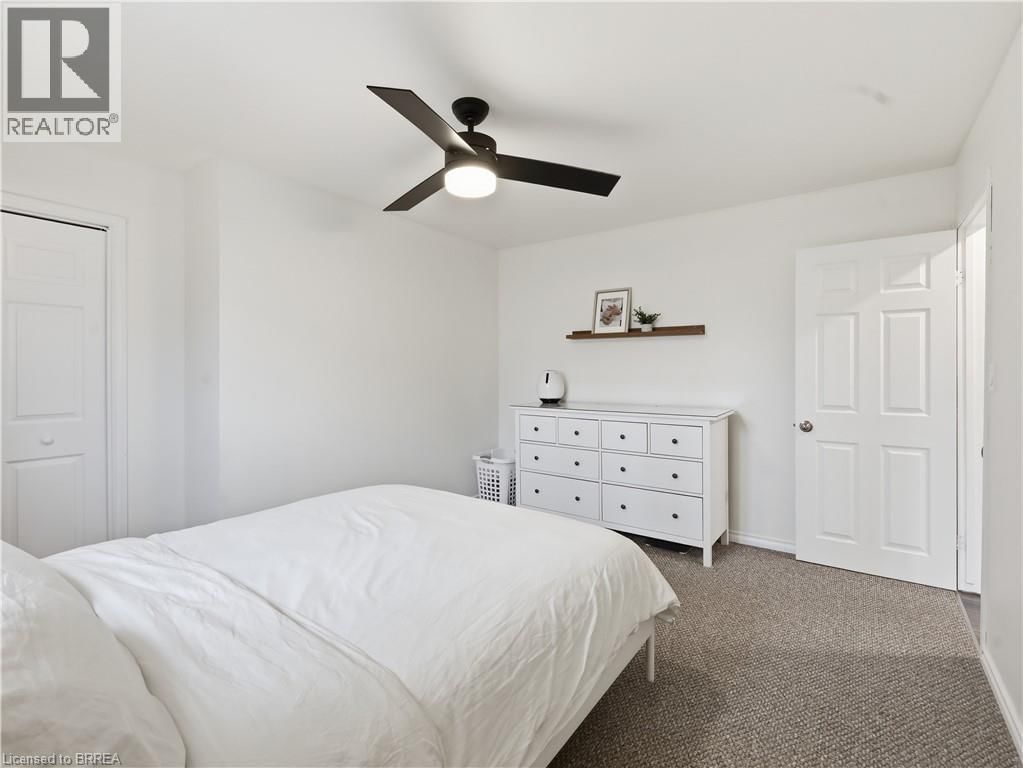 167 ELGIN STREET Image 19