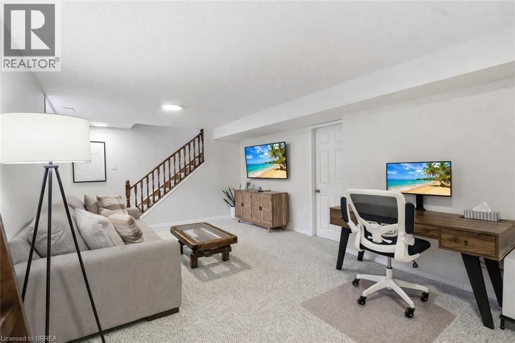 167 ELGIN STREET Image 21