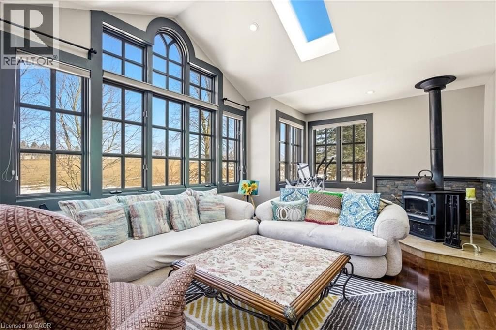 1093 REGIONAL ROAD 97 Image 10