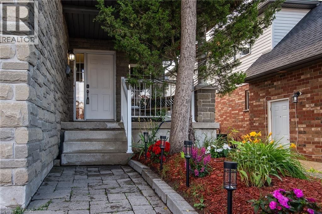 11 APPLE RIDGE DRIVE Image 2