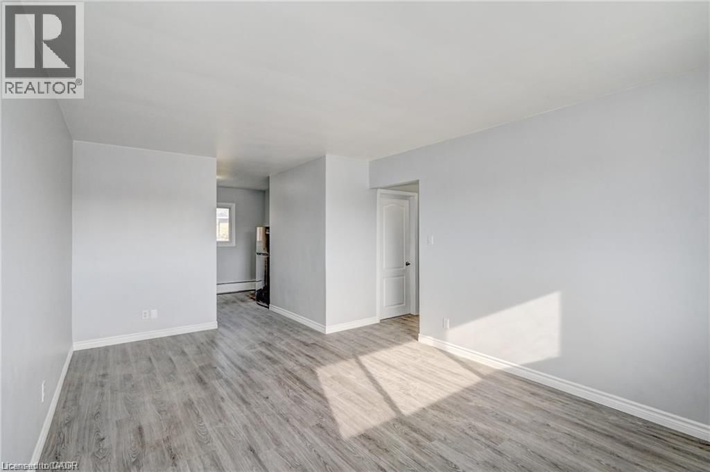 B5 - 280 SYDNEY STREET SOUTH Image 13