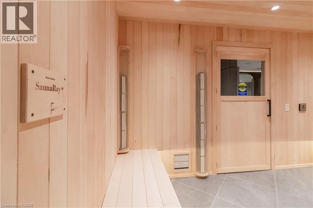 3412 - 25 WELLINGTON STREET SOUTH Image 8