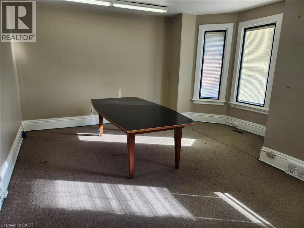 479 MAIN STREET EAST Image 22