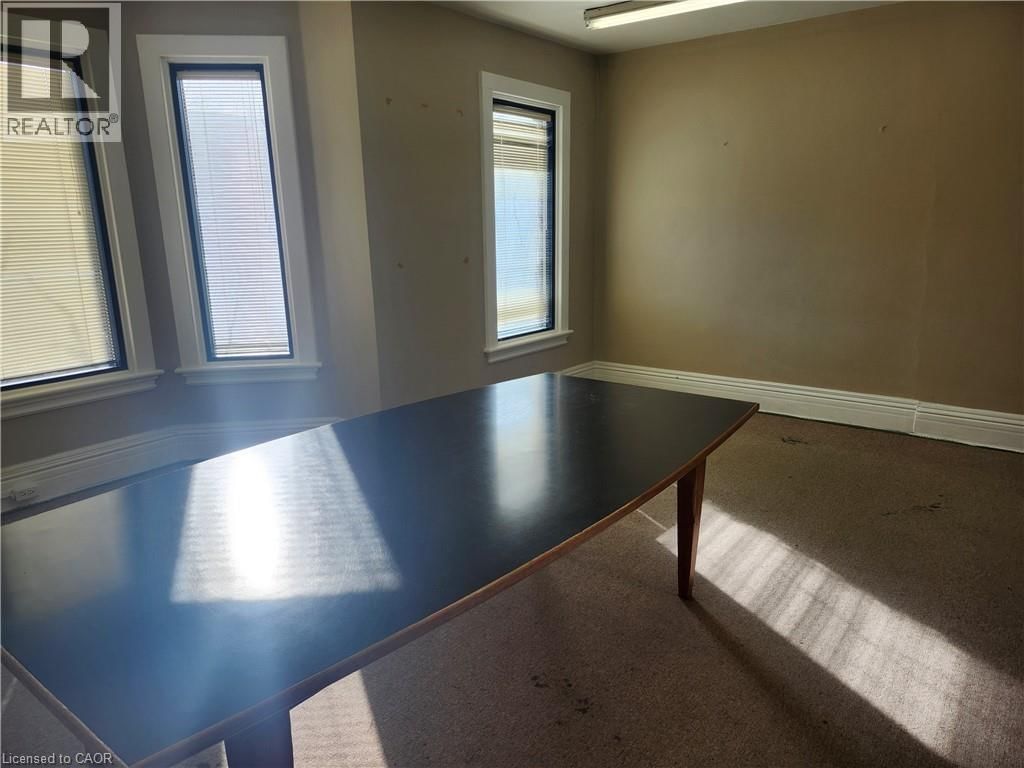 479 MAIN STREET EAST Image 23