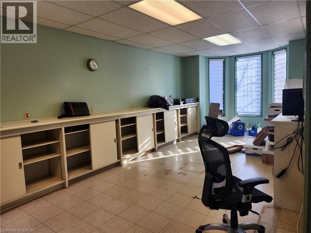 479 MAIN STREET EAST Image 5