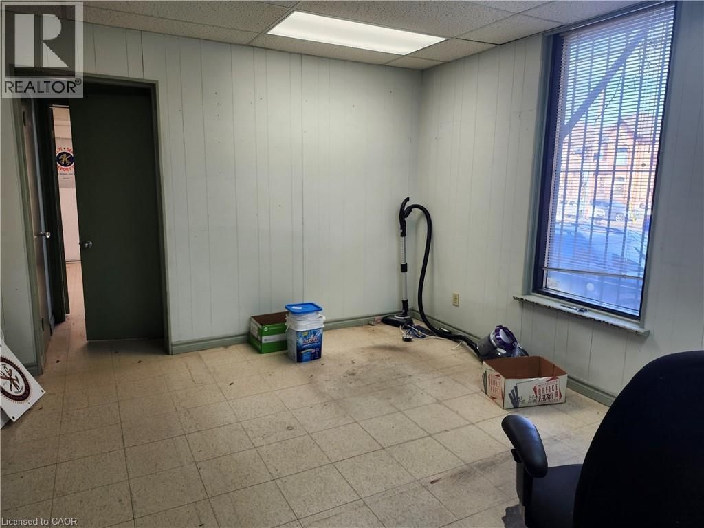 479 MAIN STREET EAST Image 8