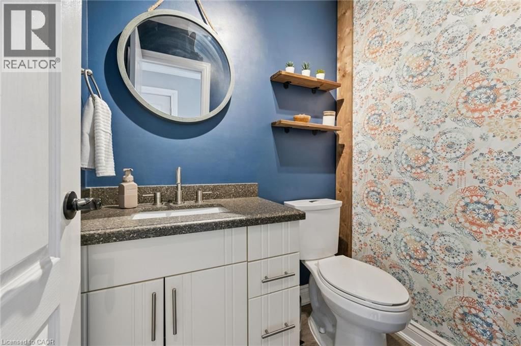 395 MAIDSTONE CRESCENT Image 21