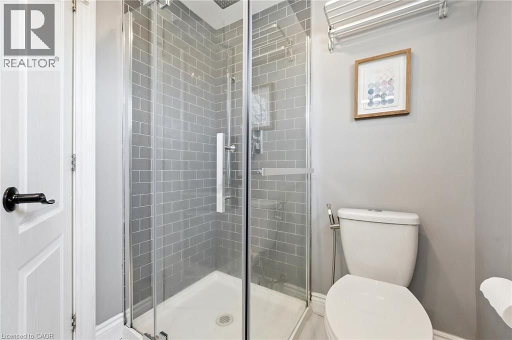 395 MAIDSTONE CRESCENT Image 25