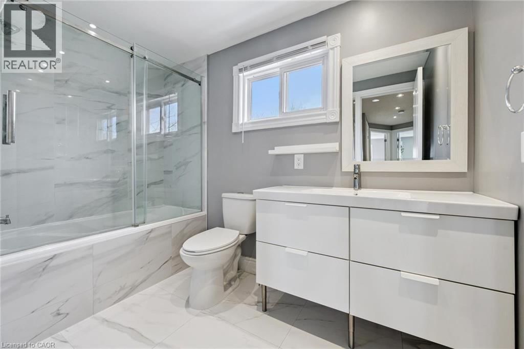 395 MAIDSTONE CRESCENT Image 31