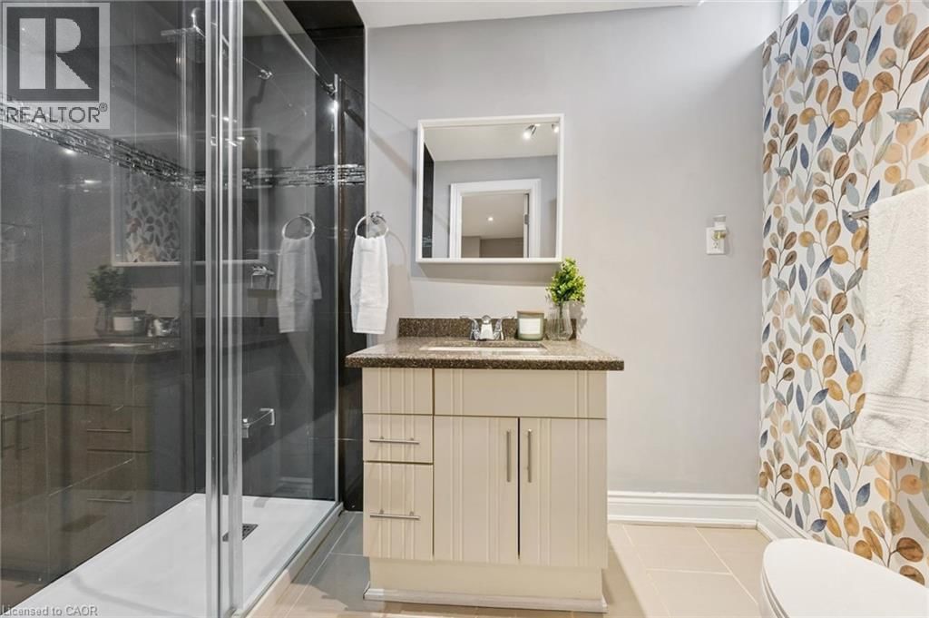 395 MAIDSTONE CRESCENT Image 37