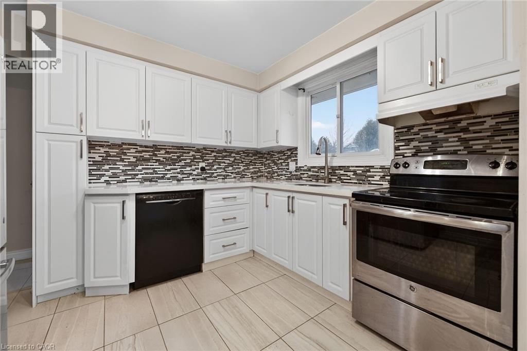 7053 BONNIE STREET Image 12