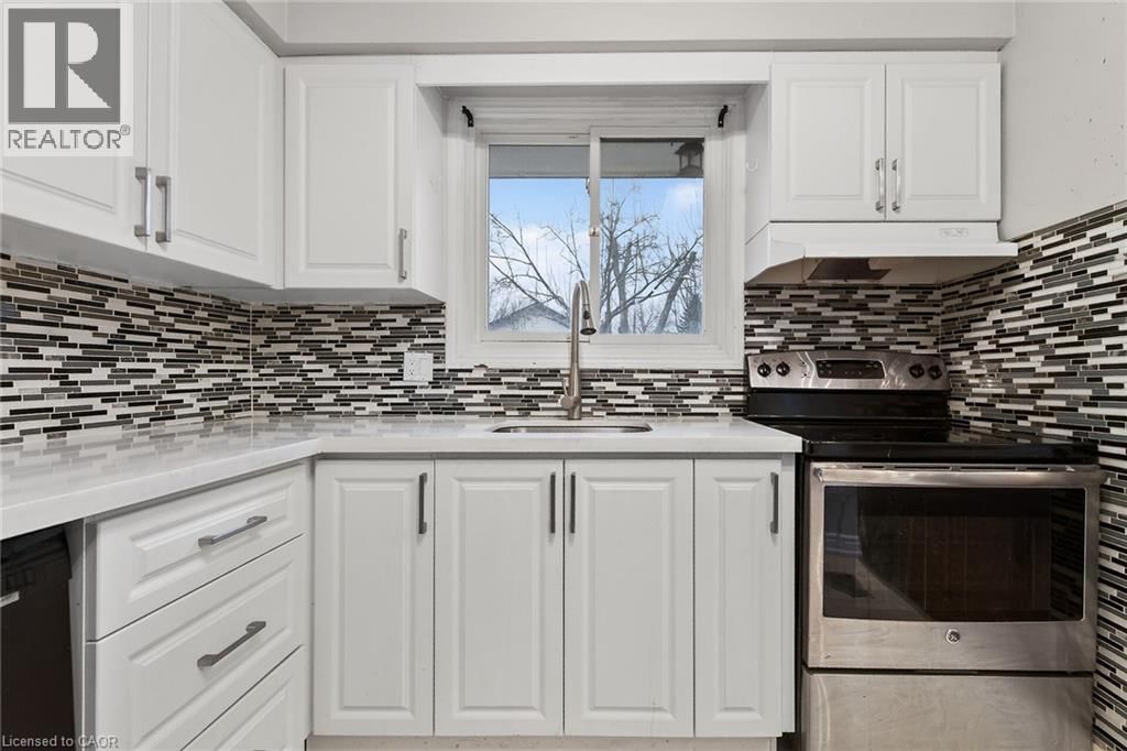 7053 BONNIE STREET Image 15