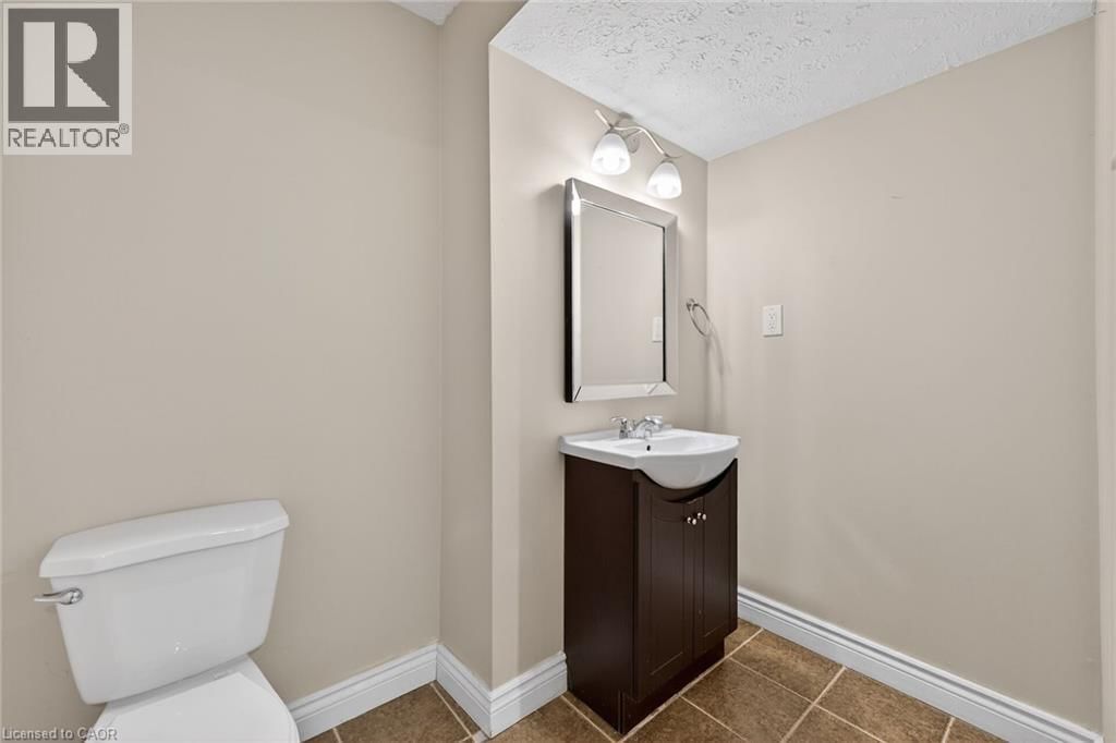 7053 BONNIE STREET Image 27