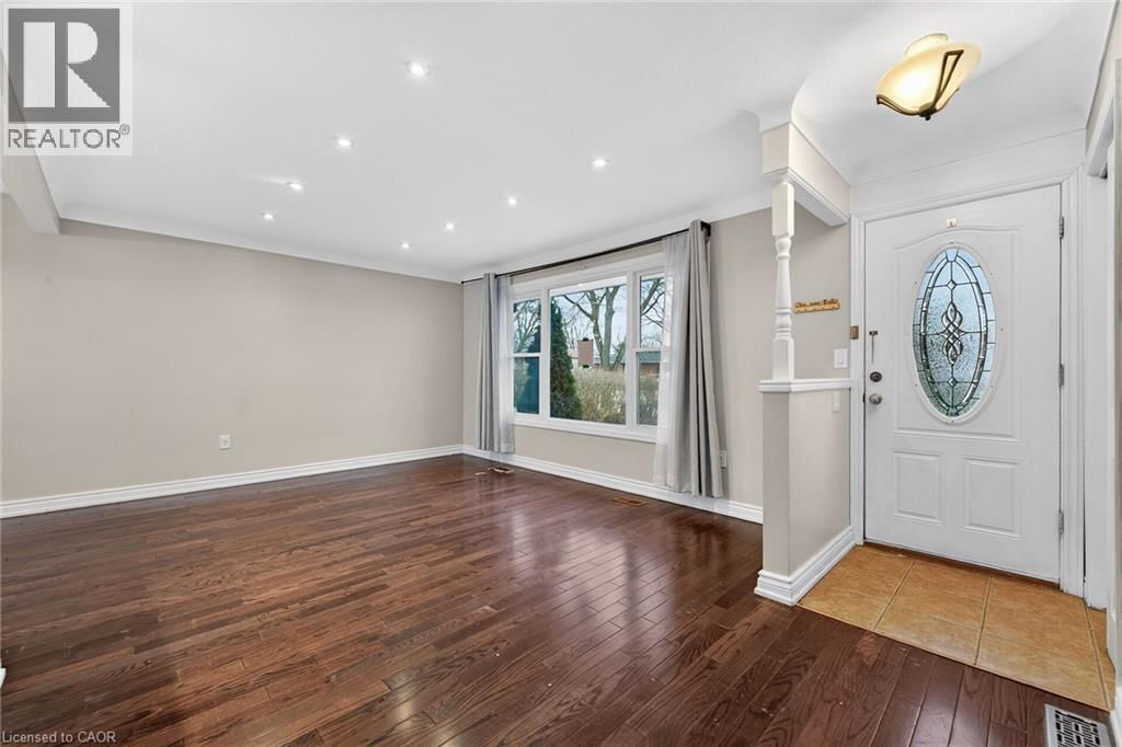 7053 BONNIE STREET Image 5