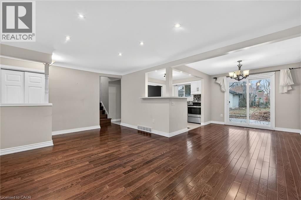 7053 BONNIE STREET Image 9