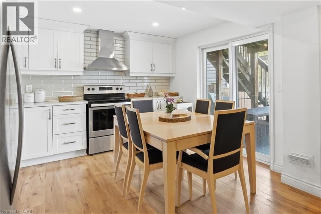 328 SHADY GLEN CRESCENT Image 30